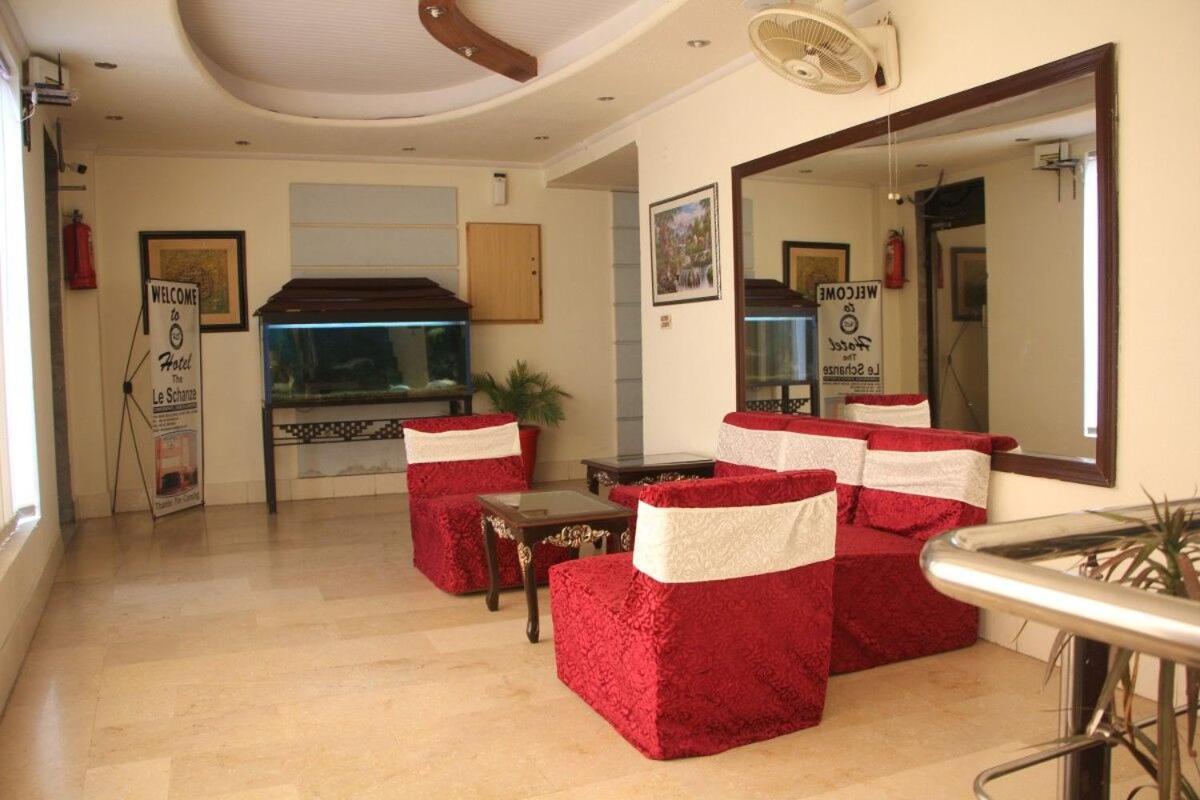 Hotel The Leschanze Lahore Bagian luar foto