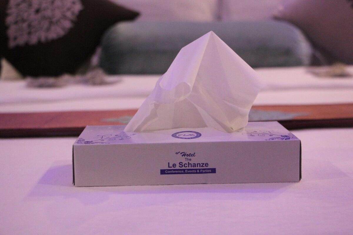 Hotel The Leschanze Lahore Bagian luar foto